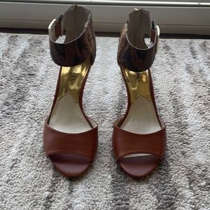 Womens Michael Kors heels size 6.5